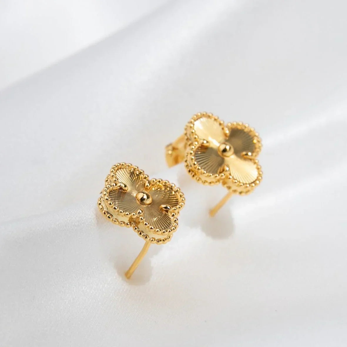 FOUR-LEAF CLOVER | GOLD EAR STUDS