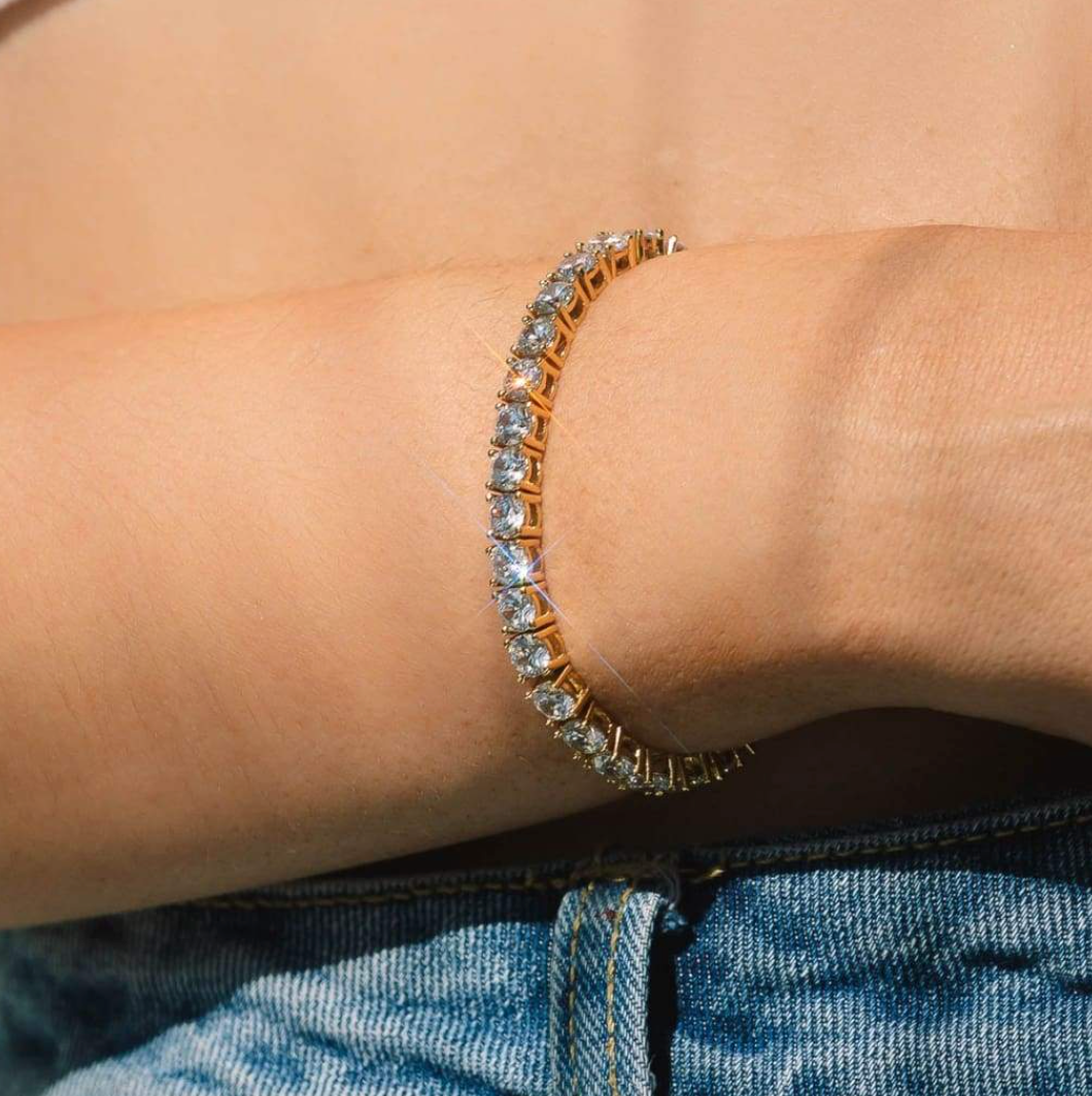 TENNIS BRACELET IN GOLD