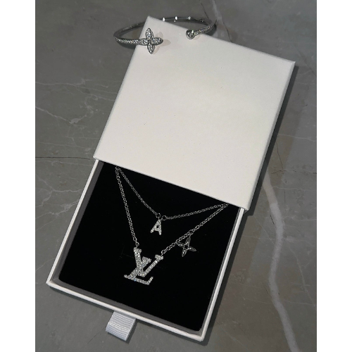 Leya Necklace Silver