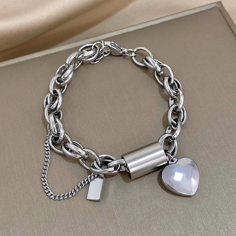 Heartened Gold Vintage Bracelet